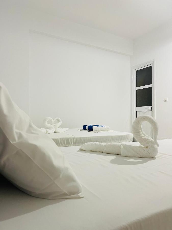 Orea Hotel Himare Buitenkant foto