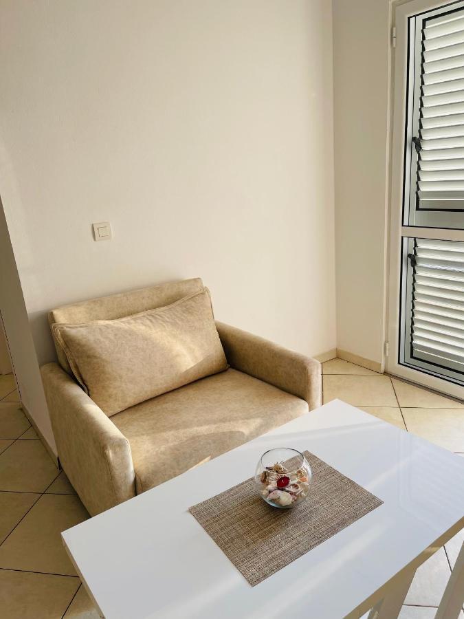Orea Hotel Himare Buitenkant foto